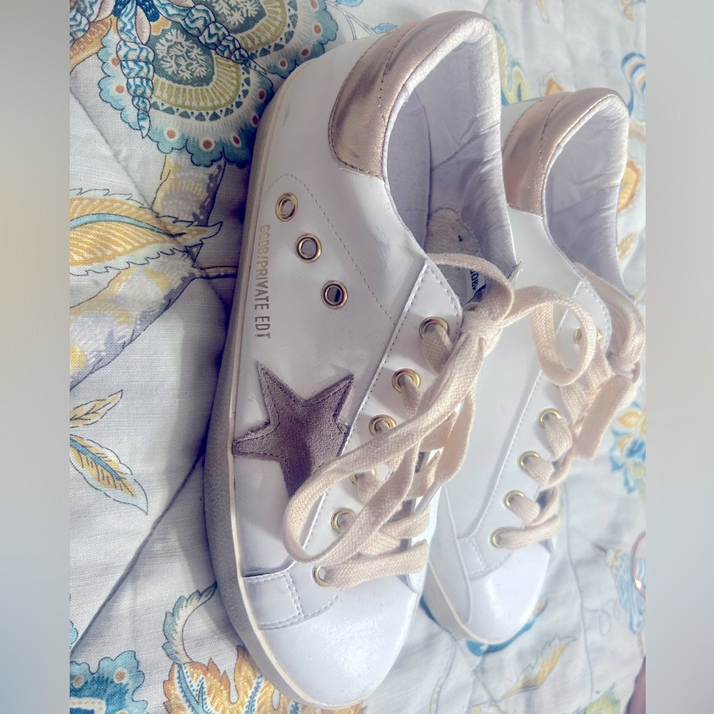 Golden goose euc size 9
